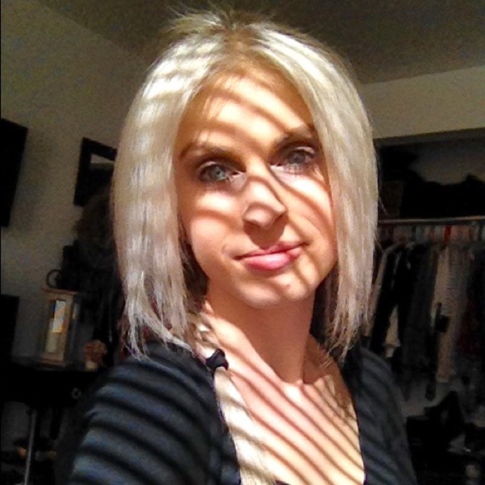 Meet your Posher, Courtney